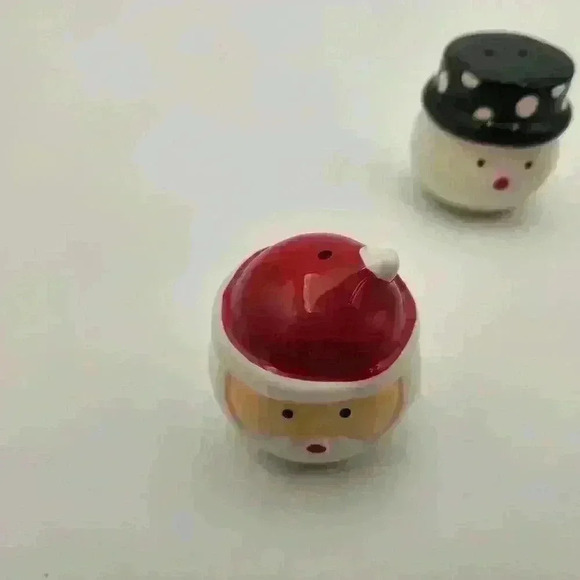 New In Box Cute Christmas Is Forever 3-D Santa‎ & Snowman Salt & Pepper Shakers - Picture 8 of 12